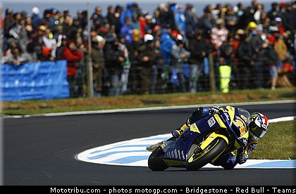 moto2_smith_015_australie_philip_island_2011.jpg