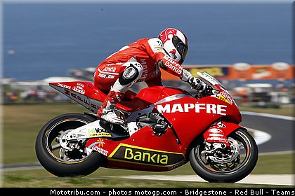 moto2_torres_001_australie_philip_island_2011.jpg
