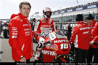 moto2_torres_008_australie_philip_island_2011.jpg