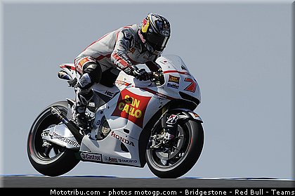 motogp_aoyama_005_australie_philip_island_2011.jpg