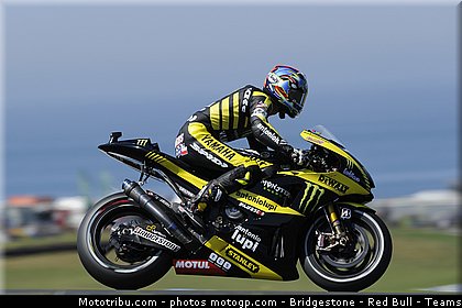 motogp_edwards_002_australie_philip_island_2011.jpg