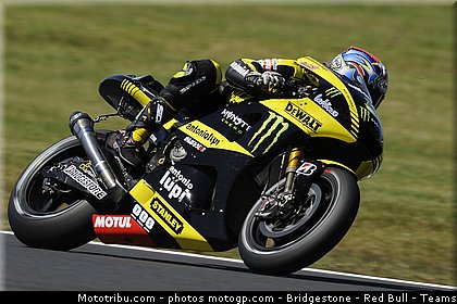 motogp_edwards_008_australie_philip_island_2011.jpg