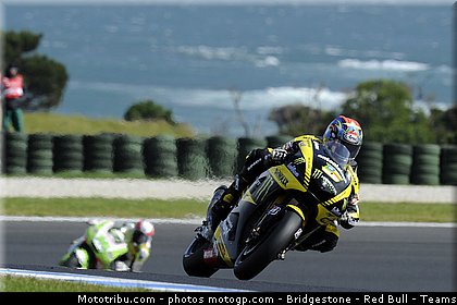 motogp_edwards_014_australie_philip_island_2011.jpg