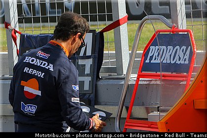 motogp_pedrosa_030_australie_philip_island_2011.jpg