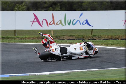 motogp_simoncelli_027_australie_philip_island_2011.jpg