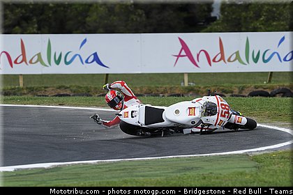 motogp_simoncelli_029_australie_philip_island_2011.jpg