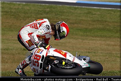 motogp_simoncelli_044_australie_philip_island_2011.jpg