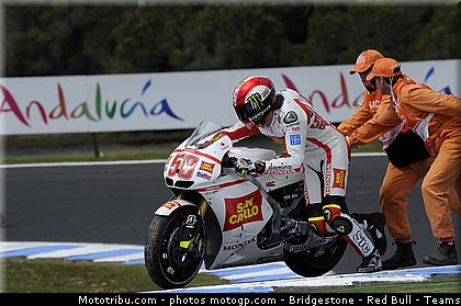 motogp_simoncelli_047_australie_philip_island_2011.jpg