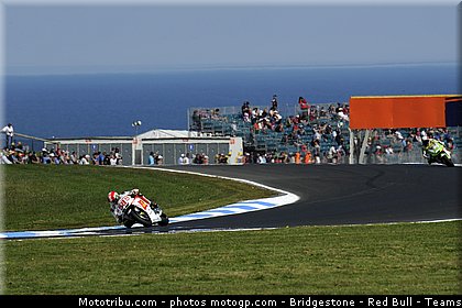 motogp_simoncelli_052_australie_philip_island_2011.jpg