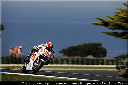 motogp_simoncelli_057_australie_philip_island_2011.jpg