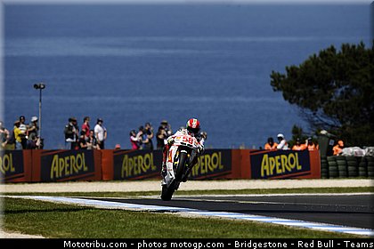 motogp_simoncelli_058_australie_philip_island_2011.jpg