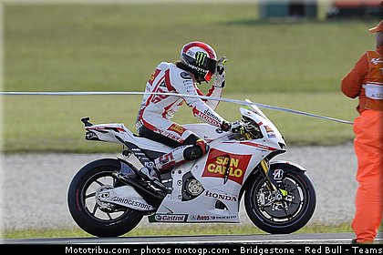 motogp_simoncelli_092_australie_philip_island_2011.jpg