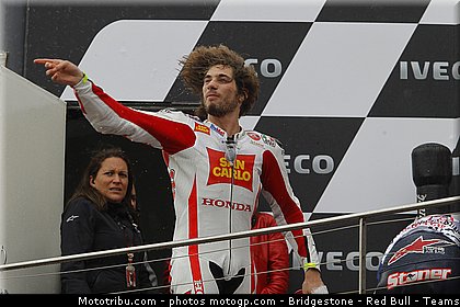 motogp_simoncelli_100_australie_philip_island_2011.jpg
