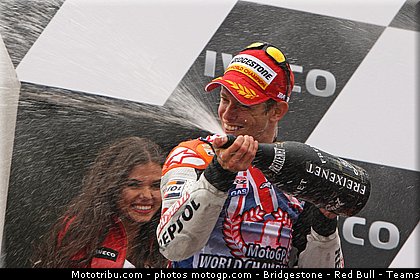 motogp_stoner_018_australie_philip_island_2011.jpg
