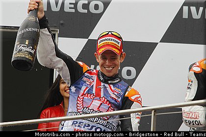 motogp_stoner_033_australie_philip_island_2011.jpg