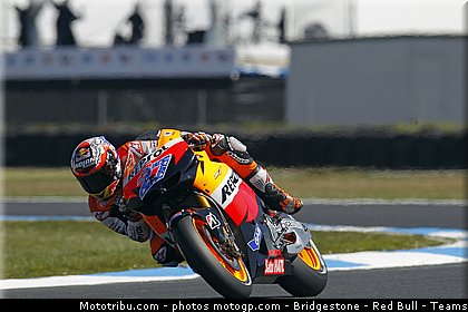 motogp_stoner_036_australie_philip_island_2011.jpg