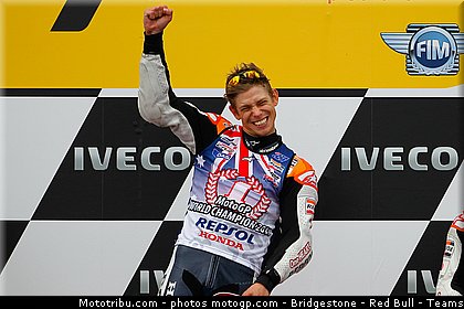 motogp_stoner_057_australie_philip_island_2011.jpg