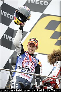 motogp_stoner_067_australie_philip_island_2011.jpg
