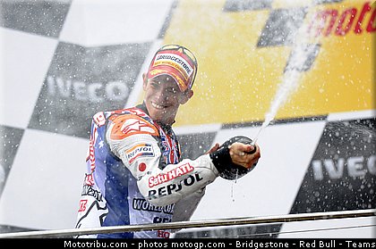 motogp_stoner_072_australie_philip_island_2011.jpg
