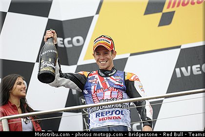 motogp_stoner_074_australie_philip_island_2011.jpg