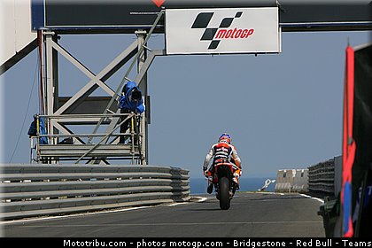 motogp_stoner_078_australie_philip_island_2011.jpg