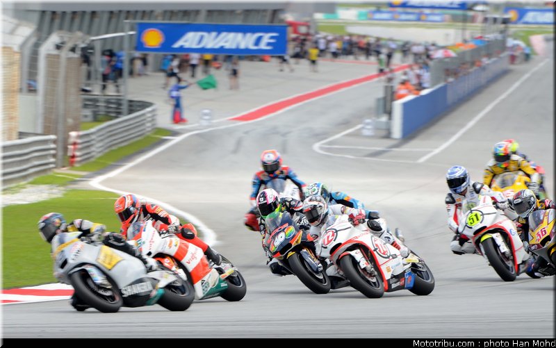 moto2_003_malaisie_sepang_2011