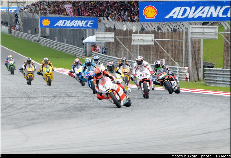 moto2_004_malaisie_sepang_2011