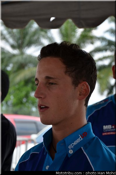 moto2_espargaro_a_001_malaisie_sepang_2011