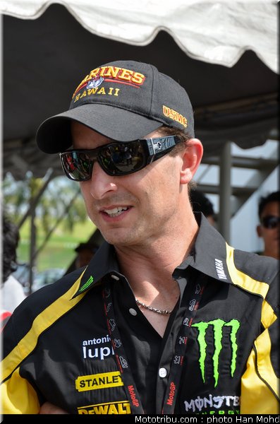 motogp_edwards_001_malaisie_sepang_2011