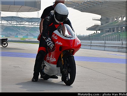125_hislam_010_malaisie_sepang_2011.jpg