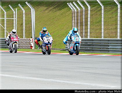 moto2_001_malaisie_sepang_2011.jpg