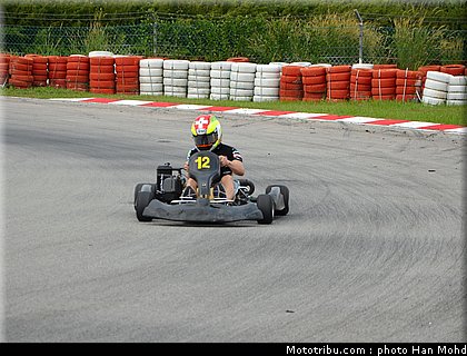 moto2_aegerter_002_malaisie_sepang_2011.jpg