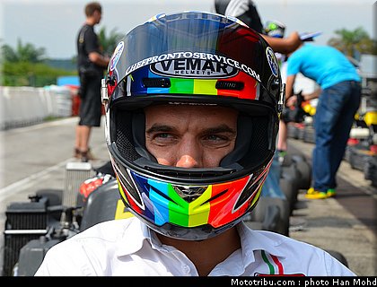 moto2_de_angelis_002_malaisie_sepang_2011.jpg