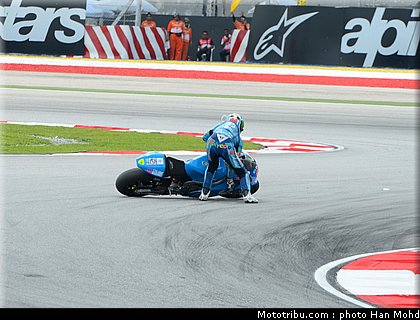 moto2_espargaro_p_001_malaisie_sepang_2011.jpg