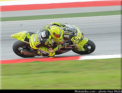 moto2_iannone_005_malaisie_sepang_2011.jpg