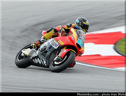 moto2_simeon_001_malaisie_sepang_2011.jpg