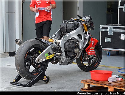 motogp_ambiance_017_malaisie_sepang_2011.jpg