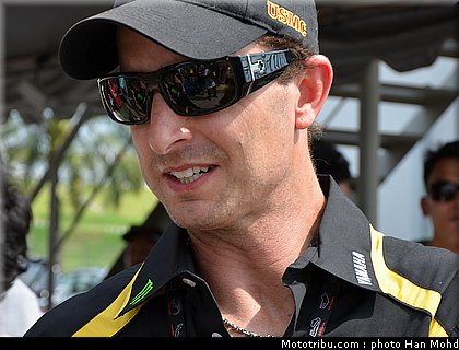 motogp_edwards_001_malaisie_sepang_2011.jpg