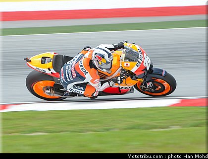 motogp_pedrosa_001_malaisie_sepang_2011.jpg