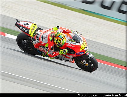 motogp_rossi_010_malaisie_sepang_2011.jpg
