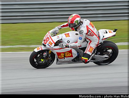 motogp_simoncelli_008_malaisie_sepang_2011.jpg
