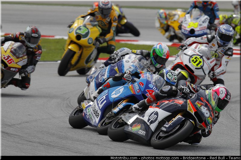 moto2_004_malaisie_sepang_2011