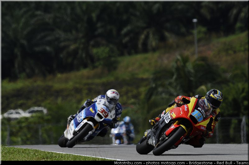 moto2_007_malaisie_sepang_2011