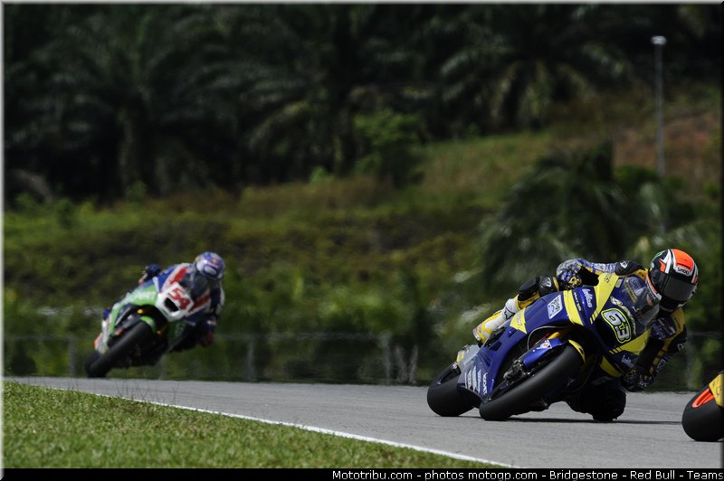 moto2_010_malaisie_sepang_2011