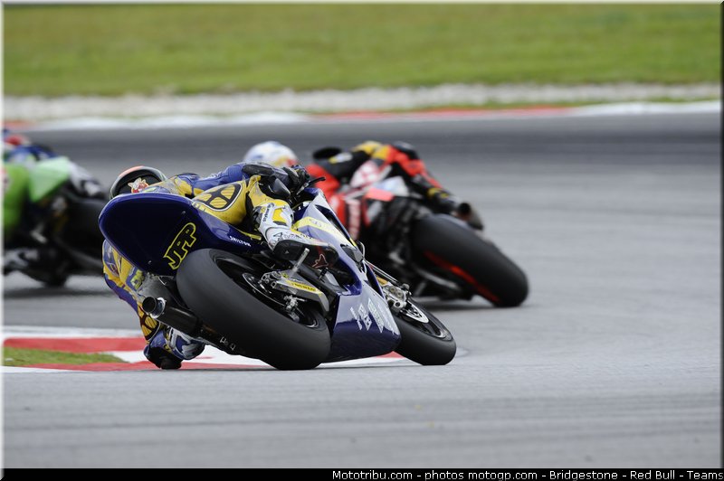 moto2_012_malaisie_sepang_2011