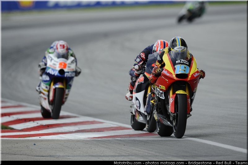 moto2_018_malaisie_sepang_2011