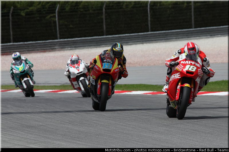 moto2_035_malaisie_sepang_2011