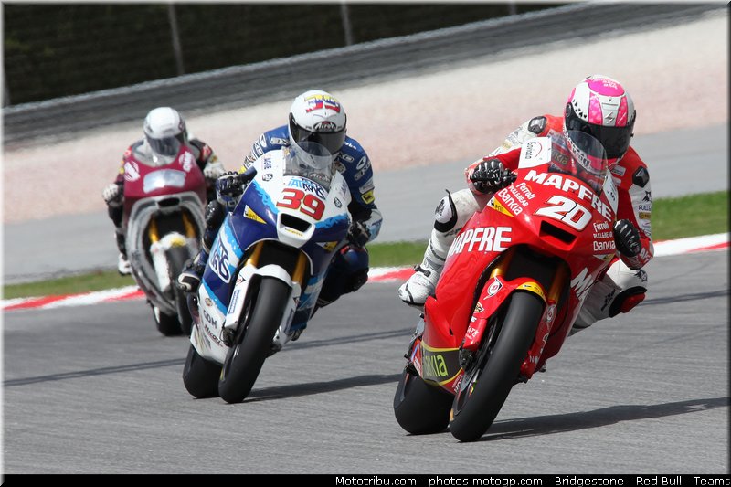 moto2_036_malaisie_sepang_2011