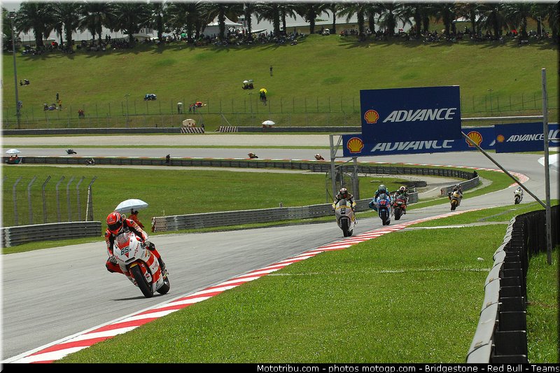 moto2_048_malaisie_sepang_2011