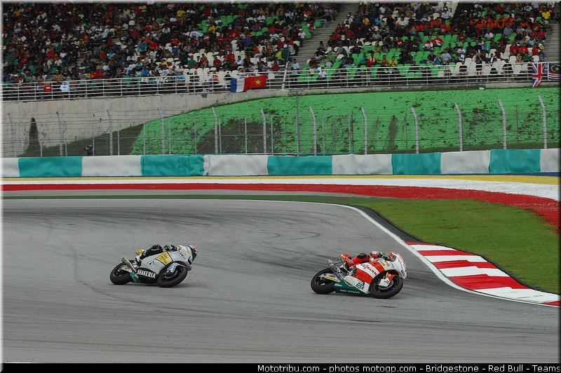 moto2_050_malaisie_sepang_2011